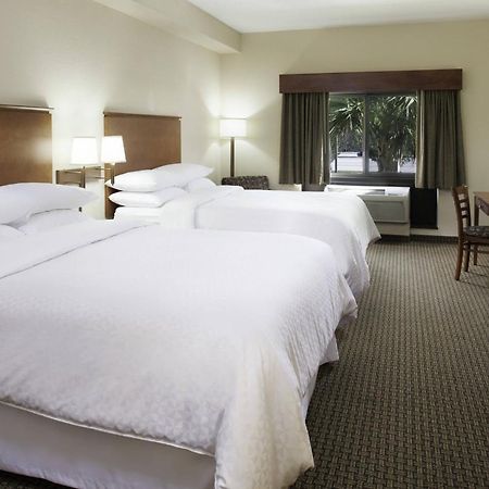 Four Points By Sheraton Fort Myers Airport Exteriér fotografie