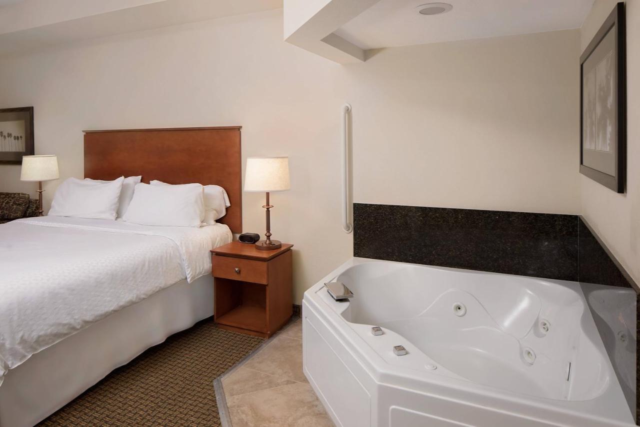 Four Points By Sheraton Fort Myers Airport Exteriér fotografie