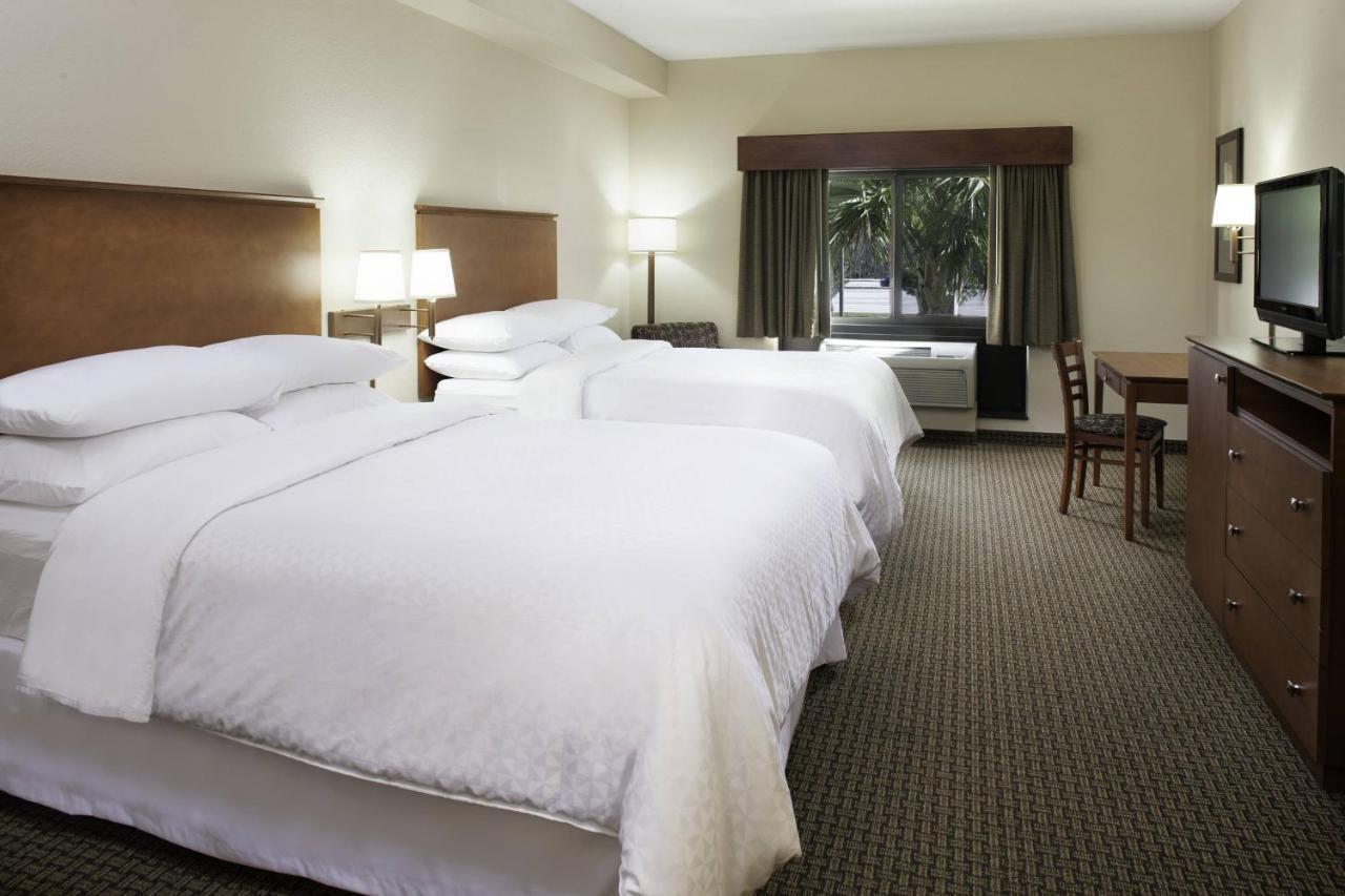 Four Points By Sheraton Fort Myers Airport Exteriér fotografie